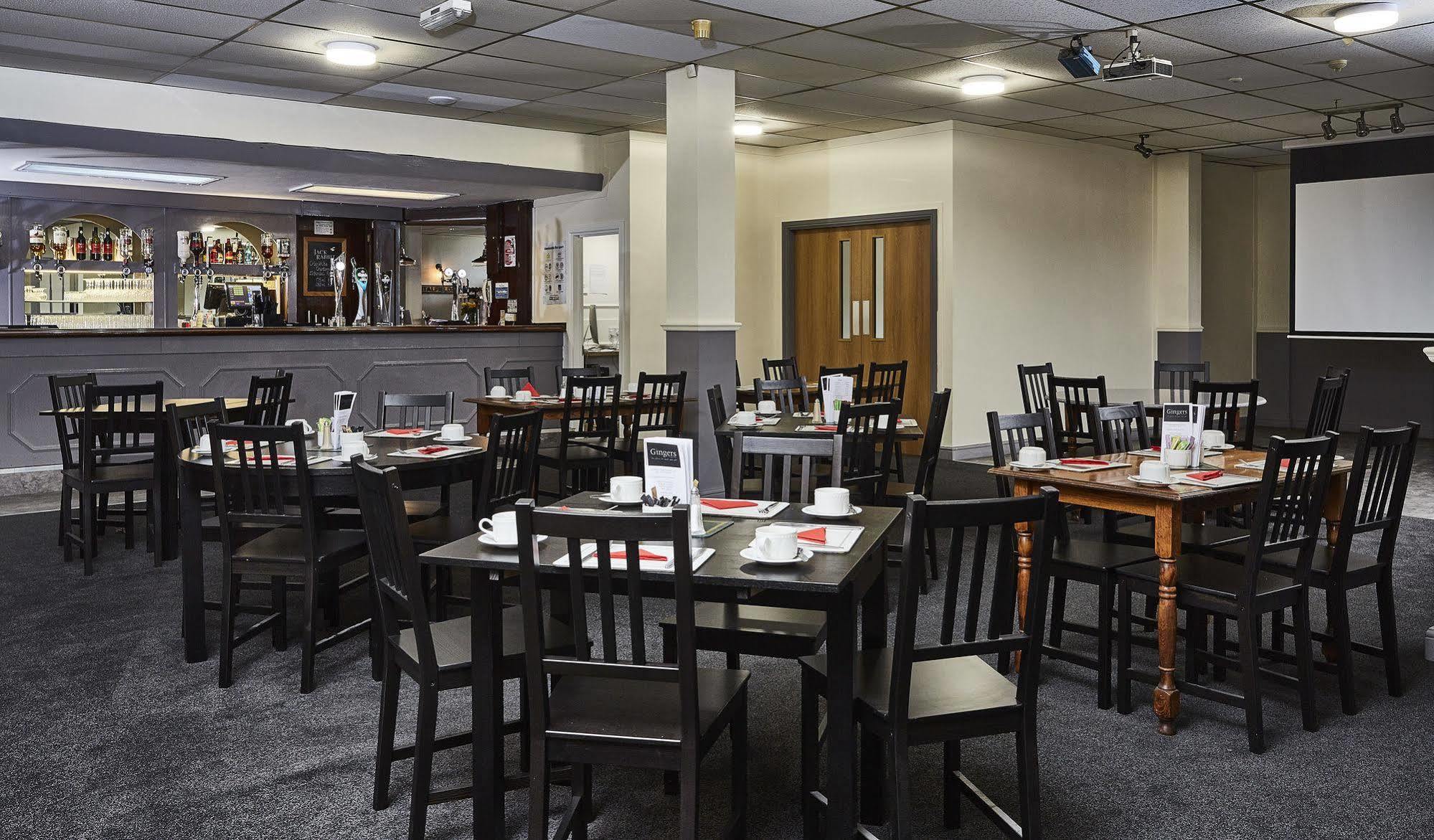 The Embassy Hotel Kingston upon Hull Exteriör bild